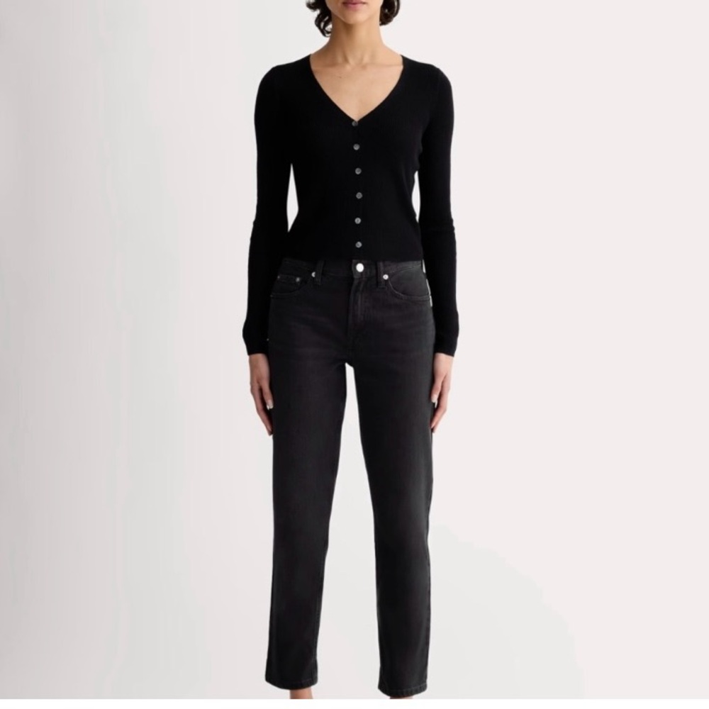 Everlane Women's - The Super Soft Relaxed Jeans - Color: Stormy Size: 28